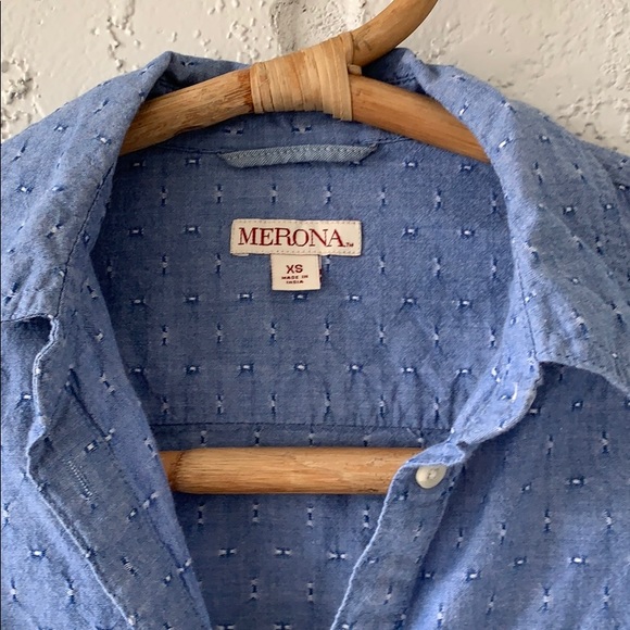 🎈 DONATED 🎈 patterned half button up - Picture 2 of 6